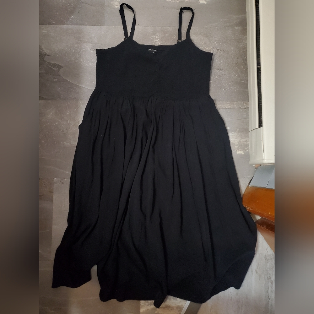 Torrid Midi Challis Sweetheart Dress. Sleeveless. Smocked Bust. Black. 3X. Plus. - Picture 4 of 11